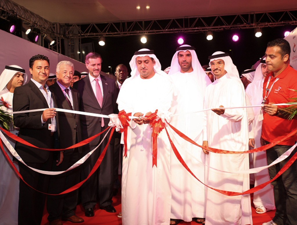 From left to right: Wael Juju (CEO, Knotika Holding); H.E. Hakki Akil (Turkish Ambassador);  H.E. at Richard Olson (US Ambassador);  H.H. Dr. Sheikh Sultan Bin Khalifa Al Nahyan; Ahmed Al-Romaithi (Member of the Executive Committee of Abu Dhabi International Marine Sports Club (ADMISC)); Saeed Hareb (Chairman of Knotika Holding); Joseph Bou Harb (Director, Knotika Holding). © MIAA